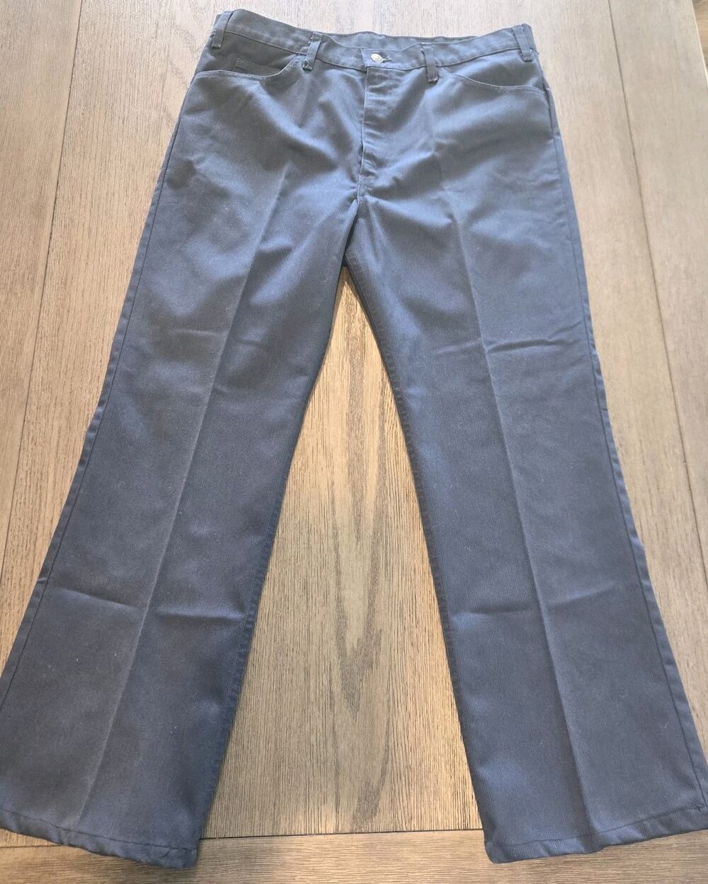 Vintage 1979 Levi's Sta-Prest 517 bootcut pants. Navy Blue 38x36, Hemmed To 31"